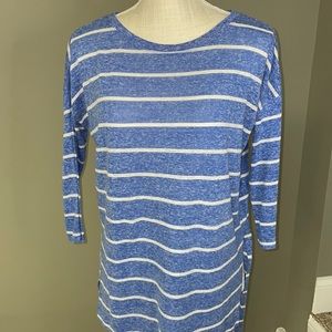 Old Navy Small women’s short sleeve pullover. Lovely blue with white stripes.
